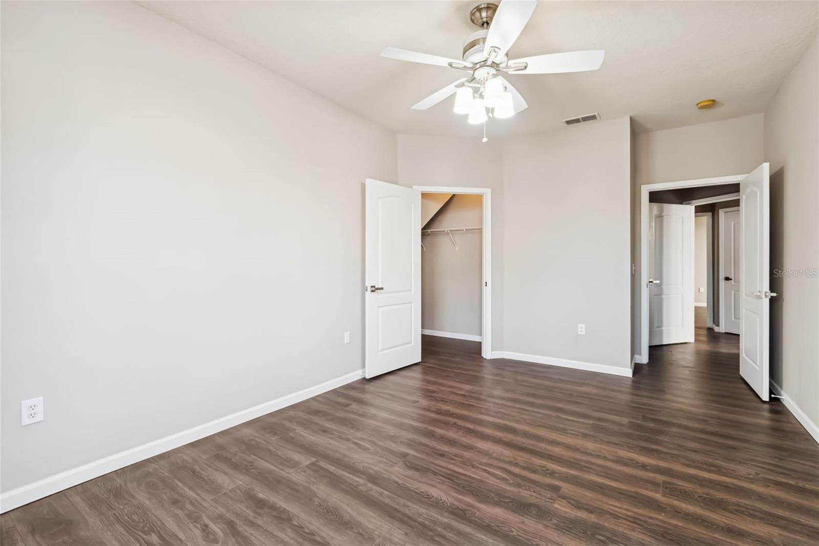 THE VILLAS CONDO - Residential