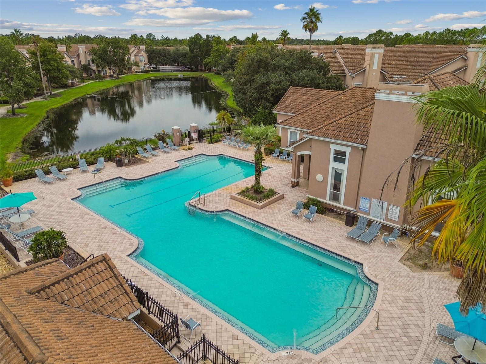 THE VILLAS CONDO - Residential