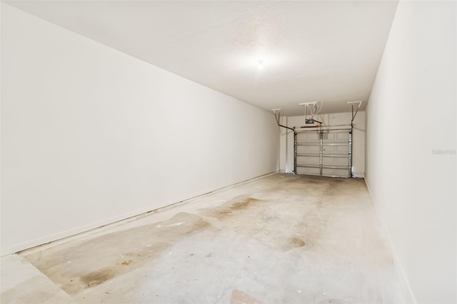 THE VILLAS CONDO - Residential