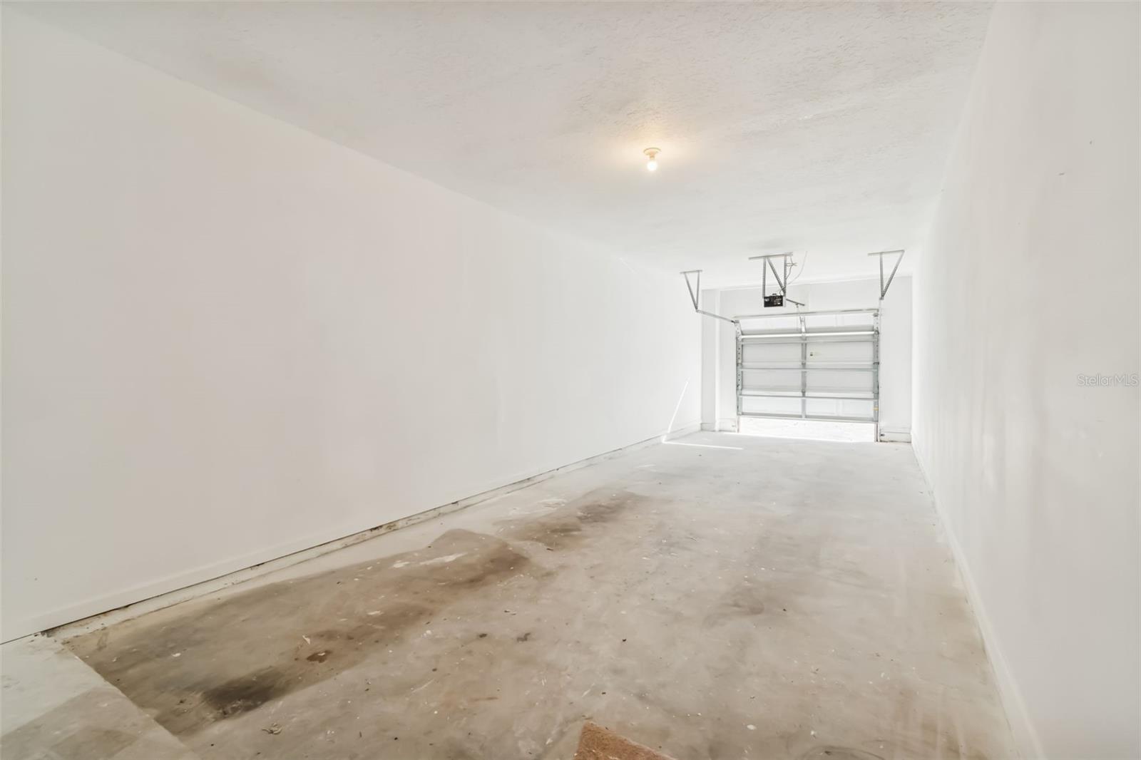 THE VILLAS CONDO - Residential