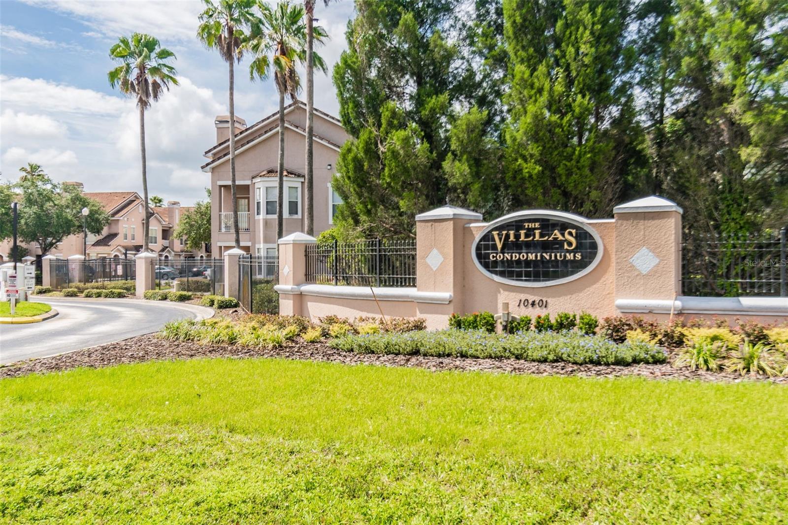 THE VILLAS CONDO - Residential