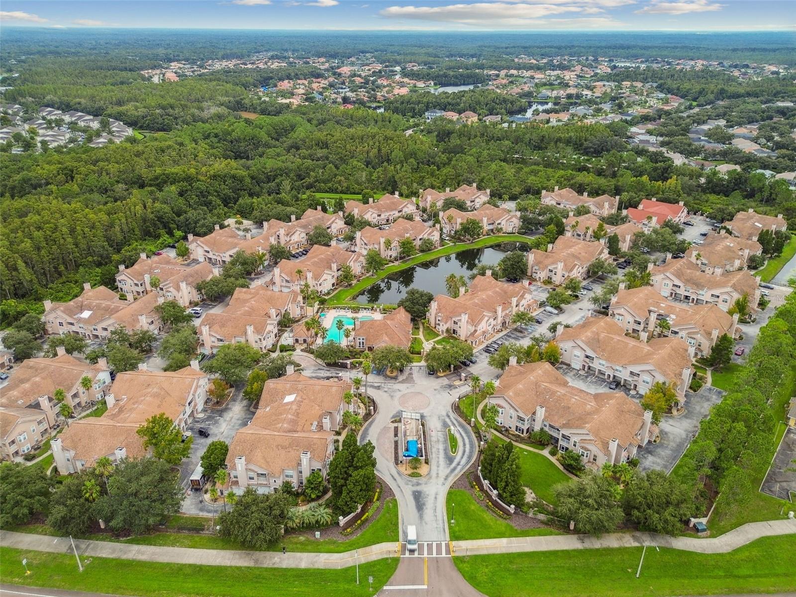 THE VILLAS CONDO - Residential