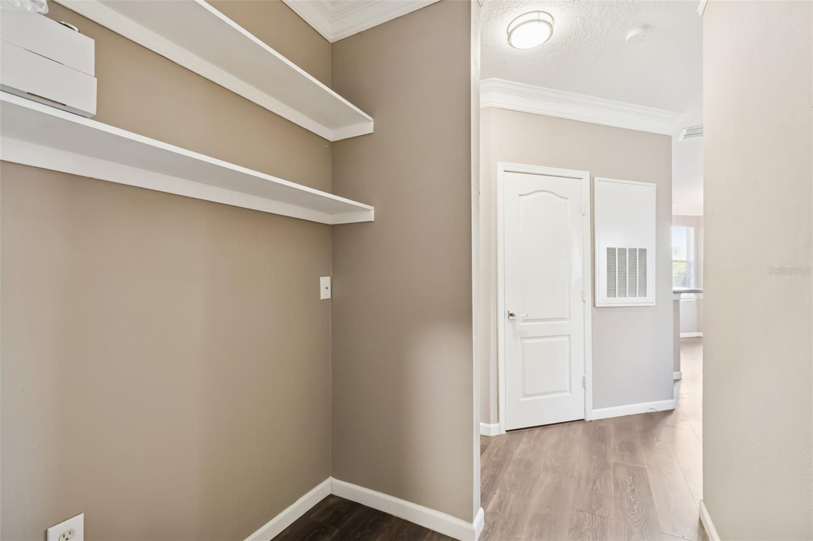 THE VILLAS CONDO - Residential