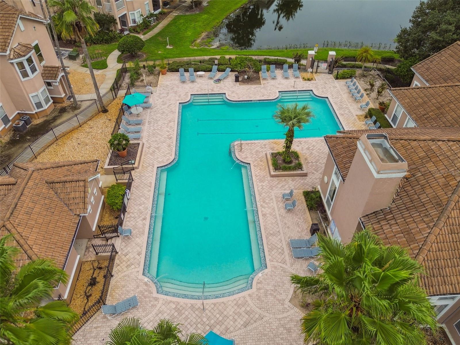 THE VILLAS CONDO - Residential