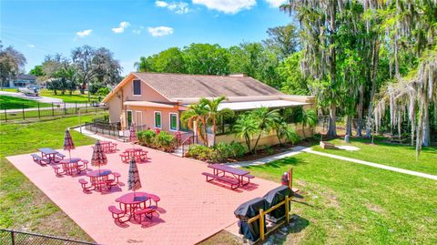 A home in PALM HARBOR