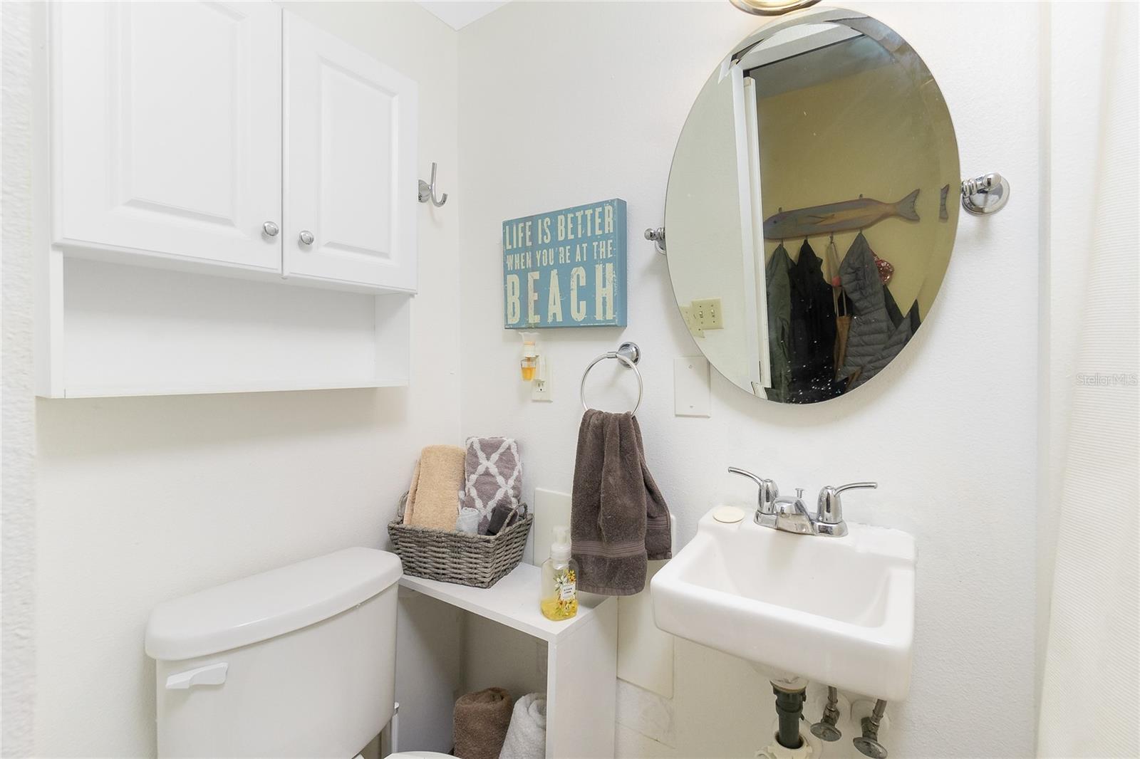 HOLIDAY CONDO - Residential