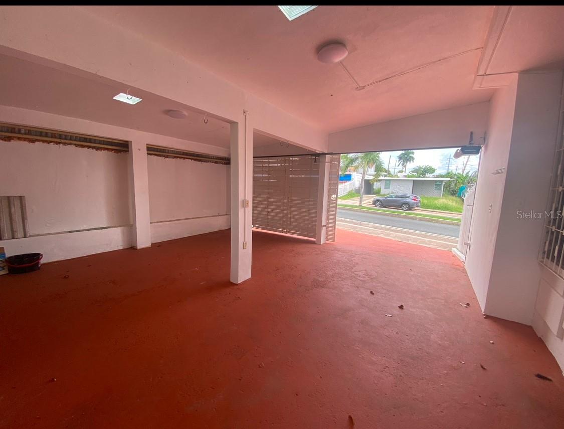 PARKVILLE - Residential Lease