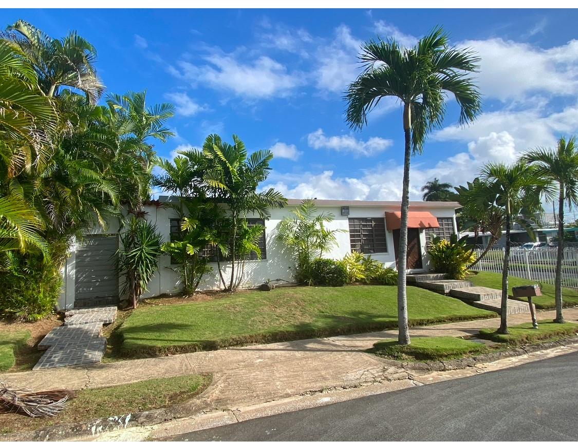 PARKVILLE - Residential Lease