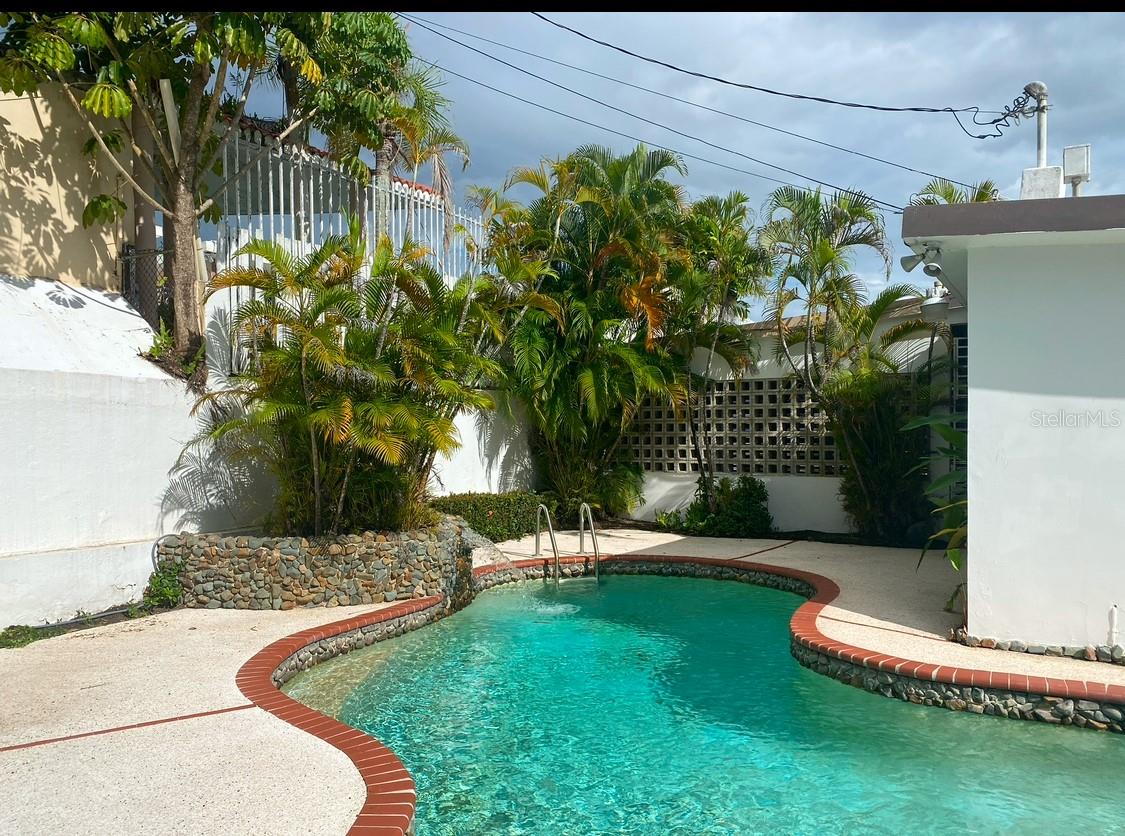 PARKVILLE - Residential Lease