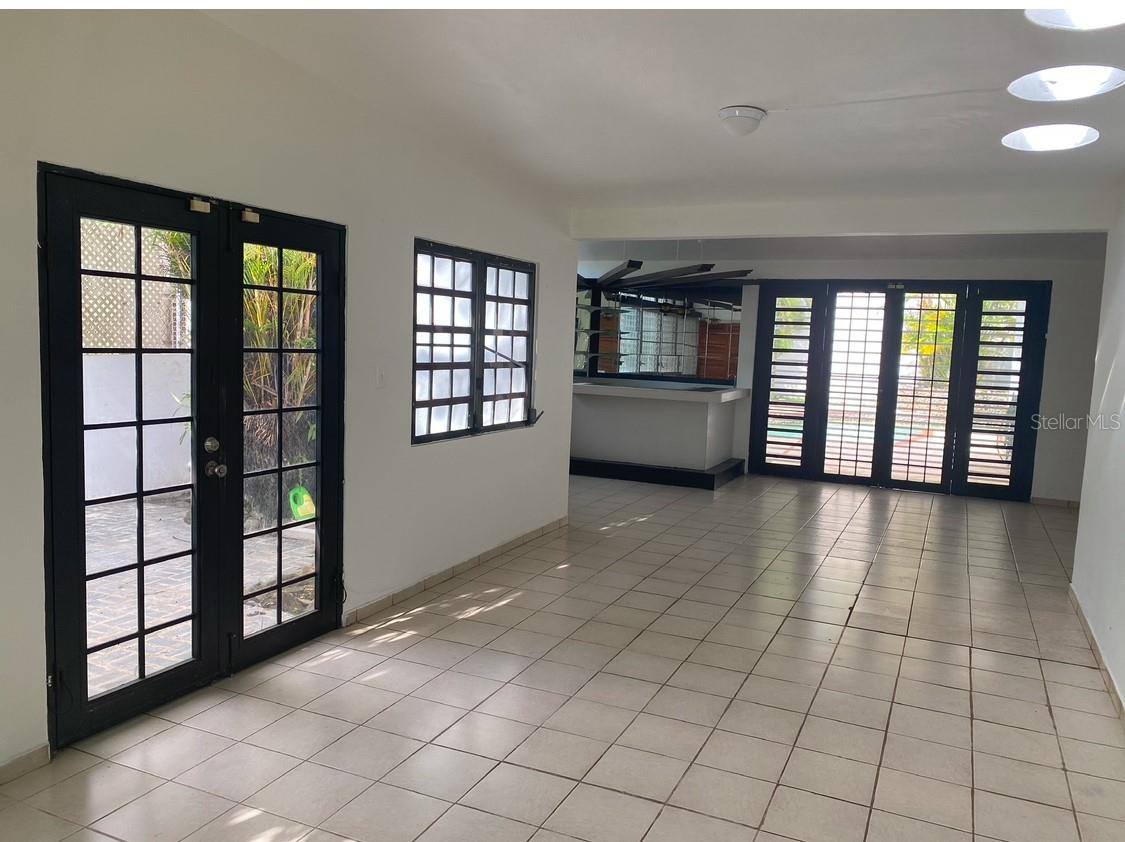 PARKVILLE - Residential Lease