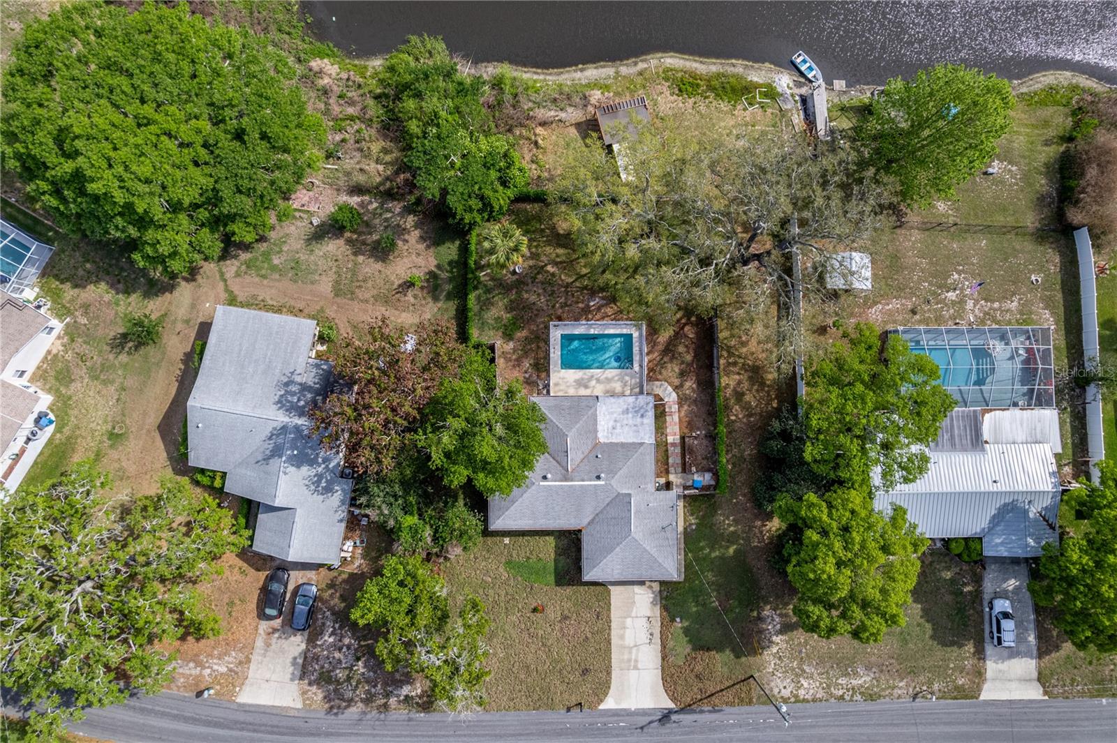 SPRING HILL - Residential