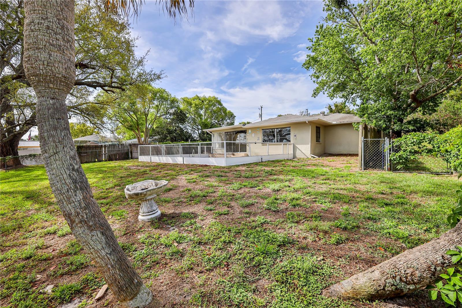 SPRING HILL - Residential