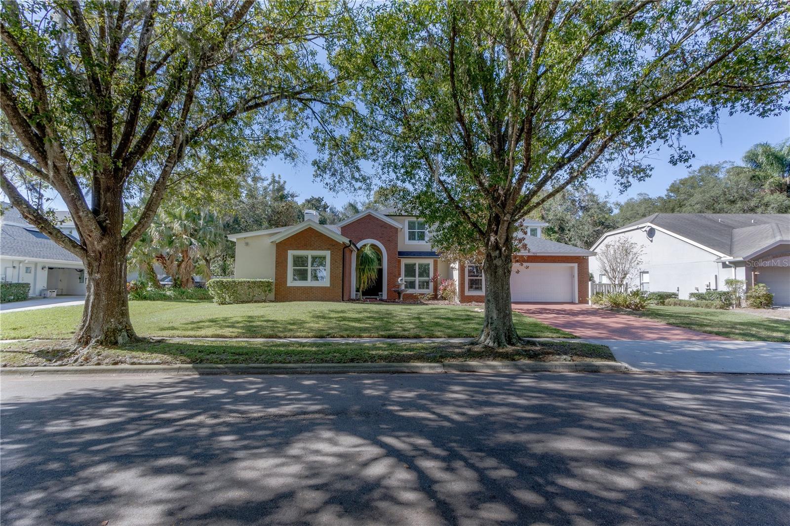 723 LONG LAKE DRIVE