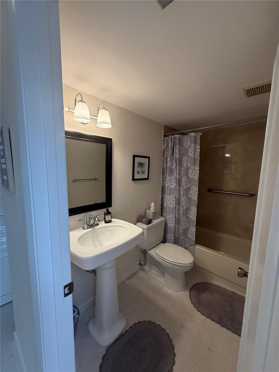 WINDRUSH BOURNE - Residential Lease