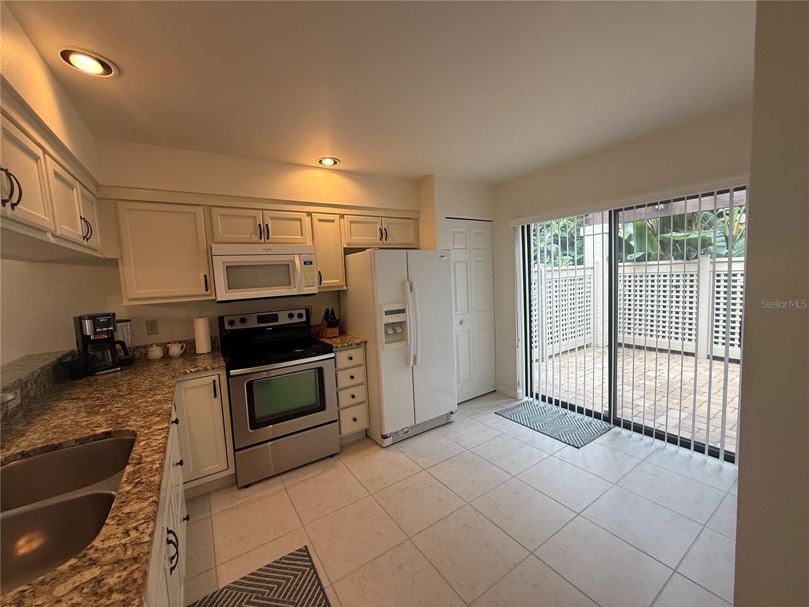 WINDRUSH BOURNE - Residential Lease