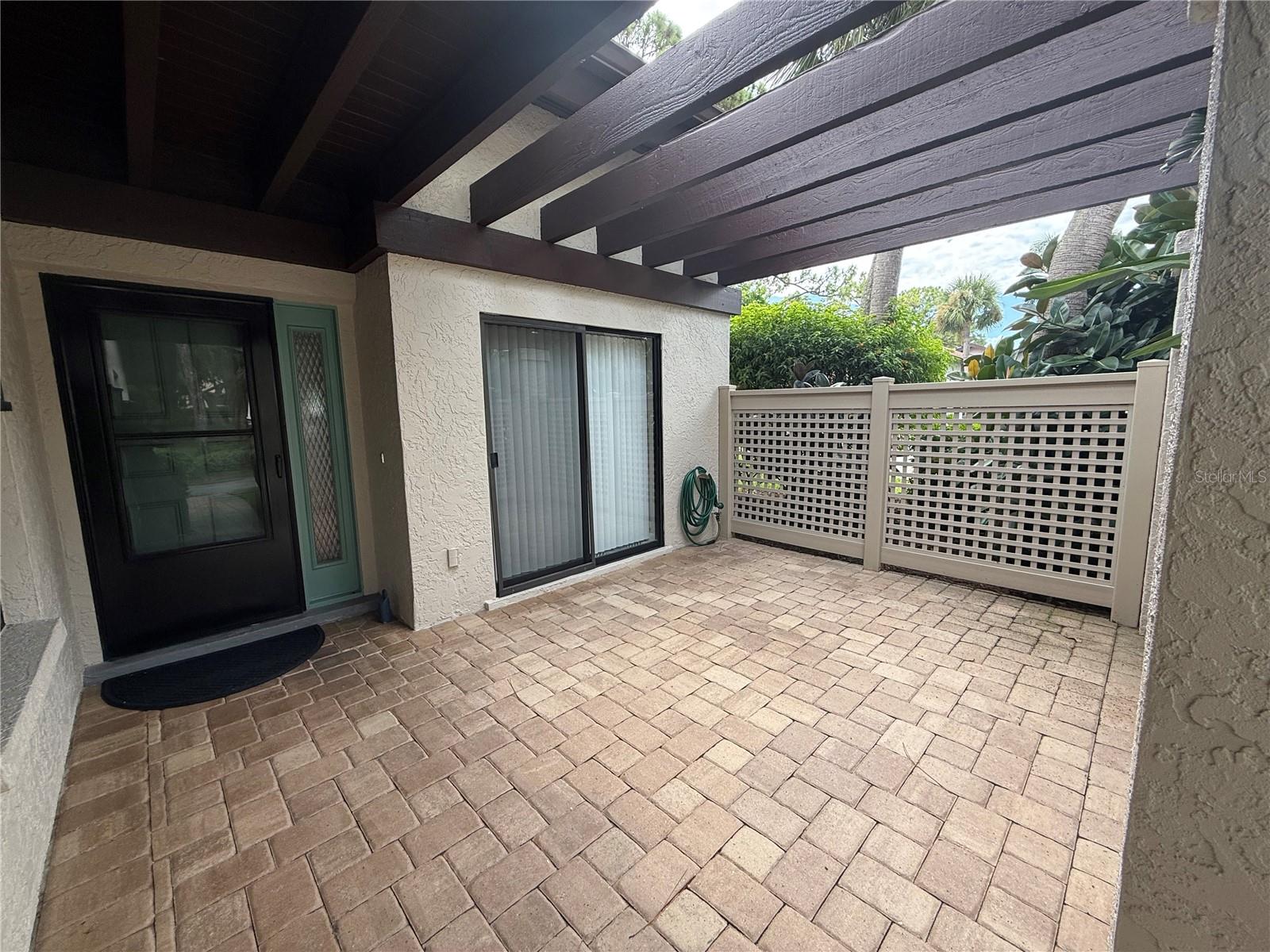 WINDRUSH BOURNE - Residential Lease