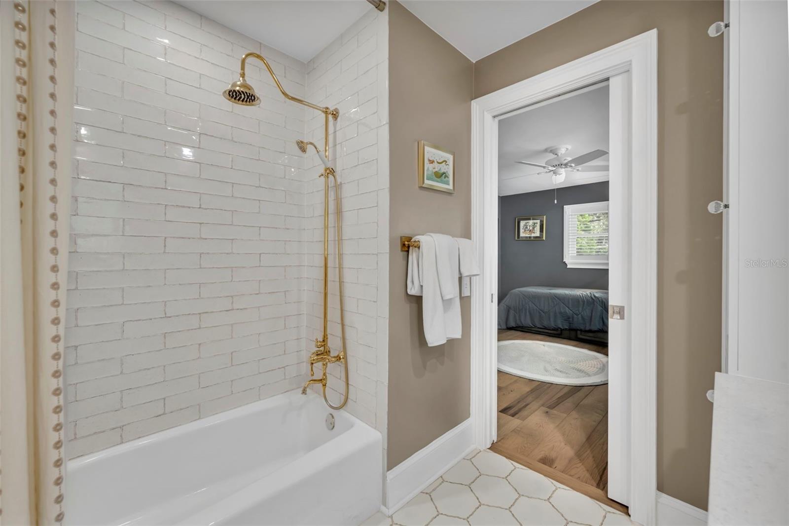 COMSTOCK PARK - Residential