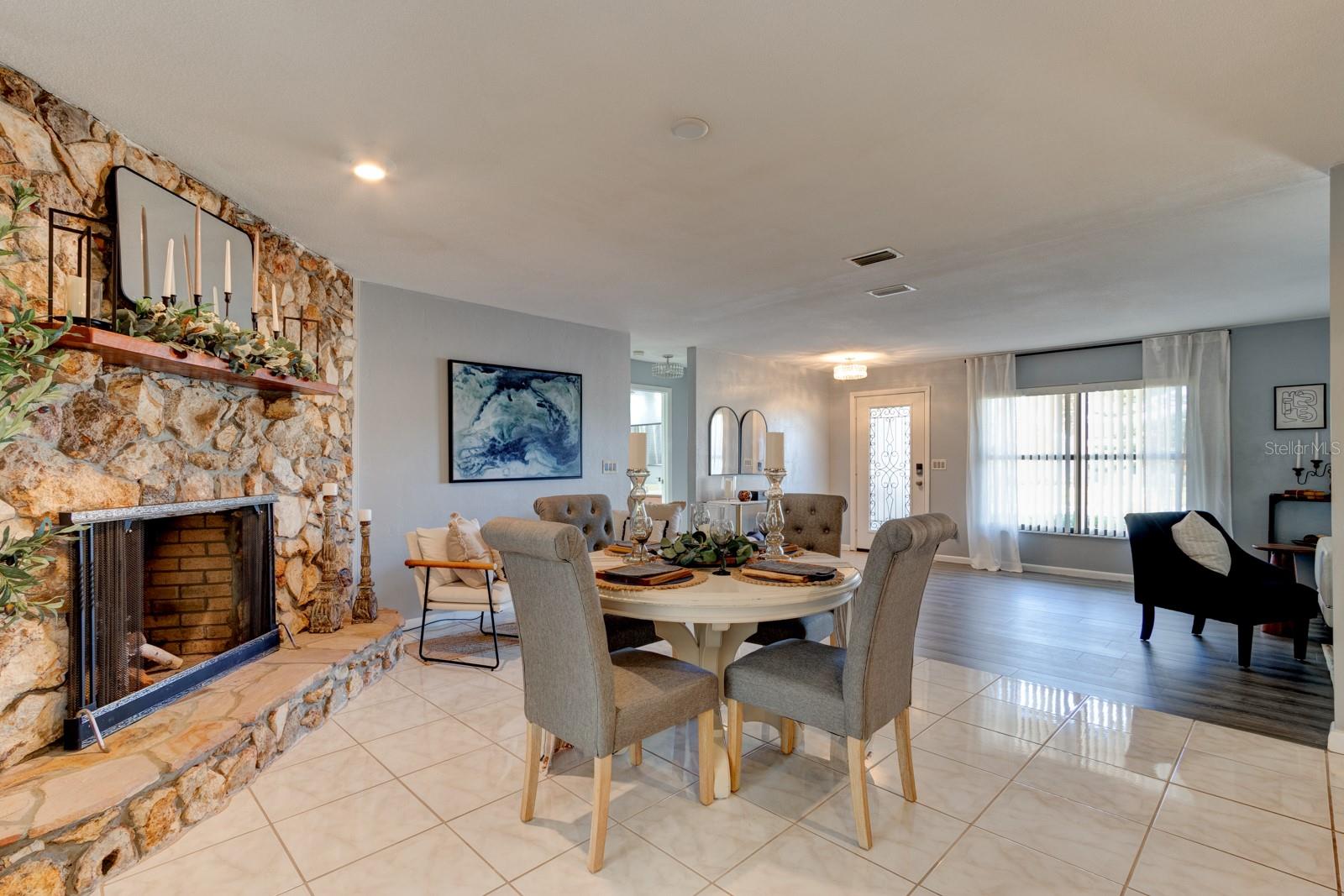 MAURA TERRACE - Residential