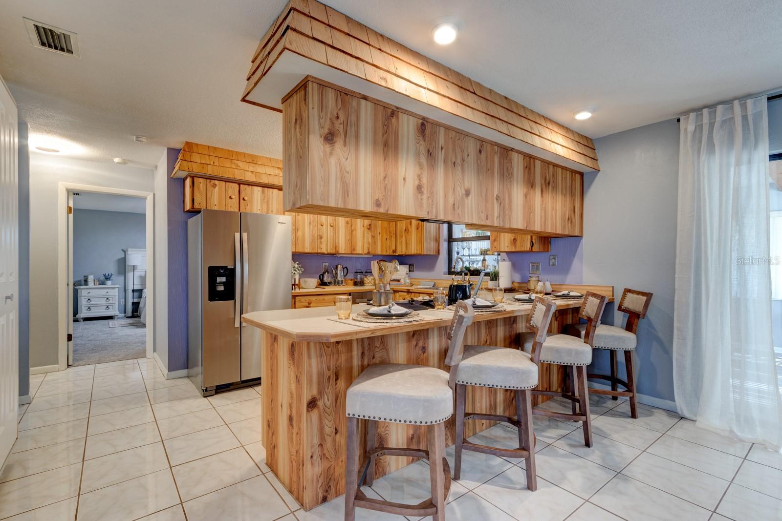 MAURA TERRACE - Residential