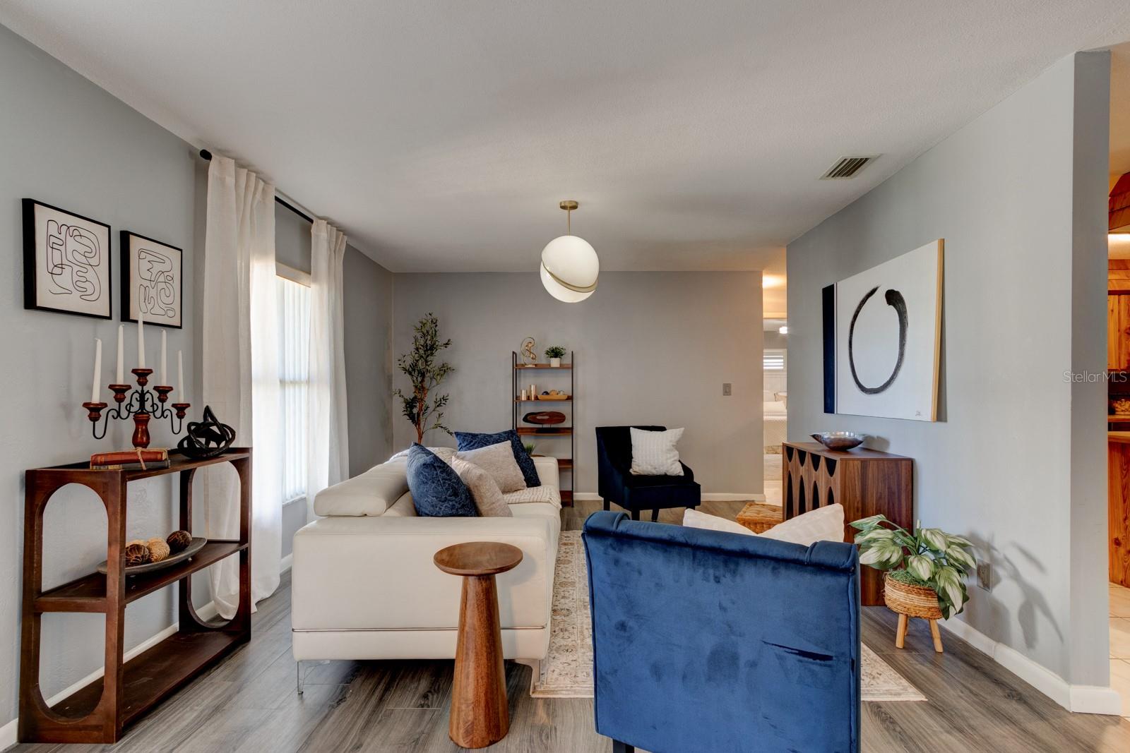 MAURA TERRACE - Residential