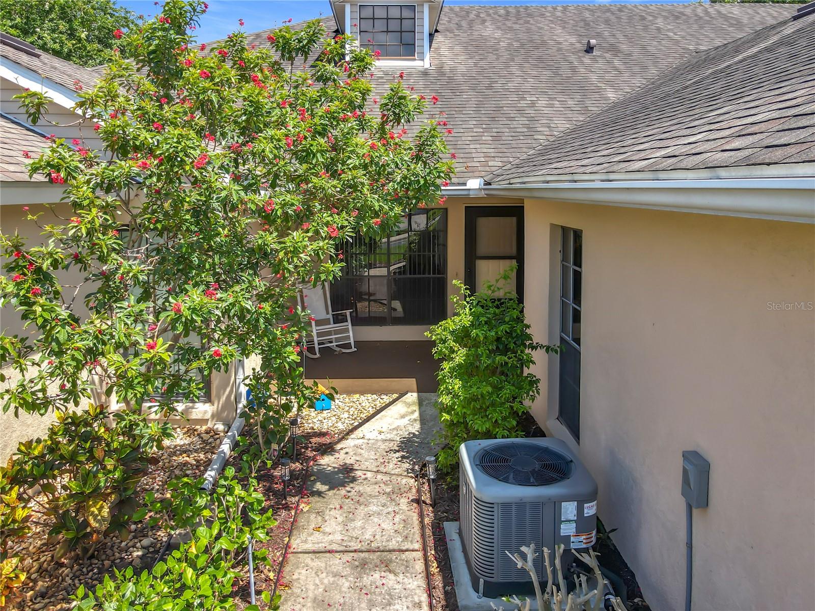 264 JUNIPER WAY
