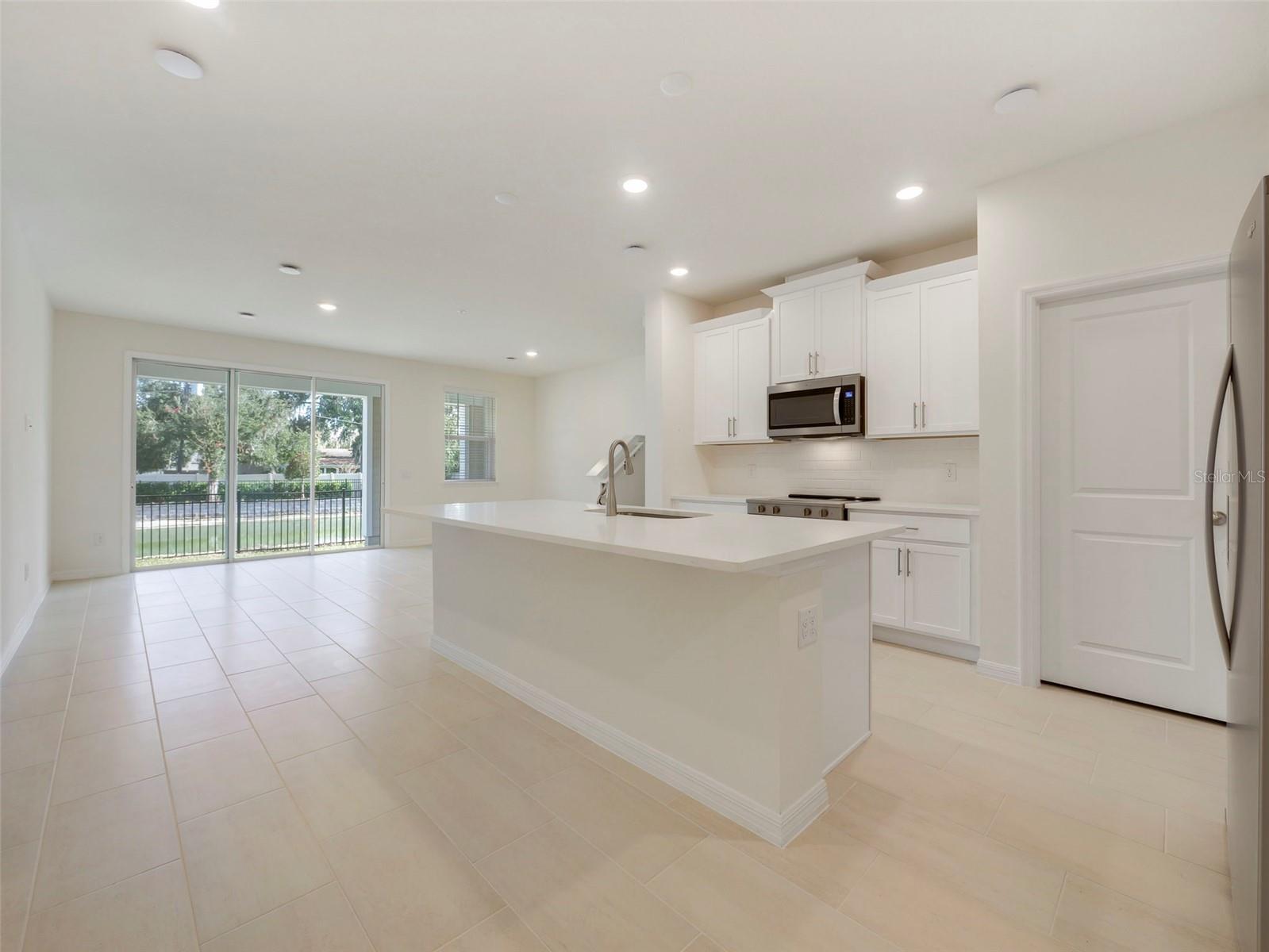 539 SOUTHERN EDGE WAY