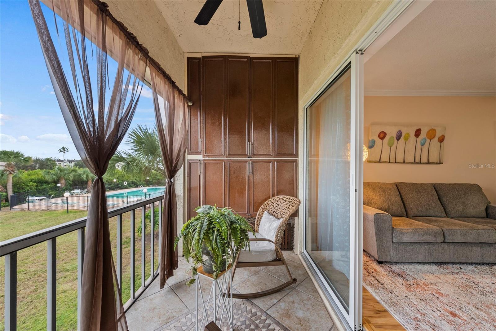 REGENCY CONDO THE - Residential