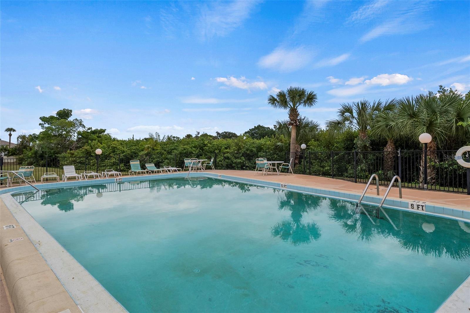 REGENCY CONDO THE - Residential