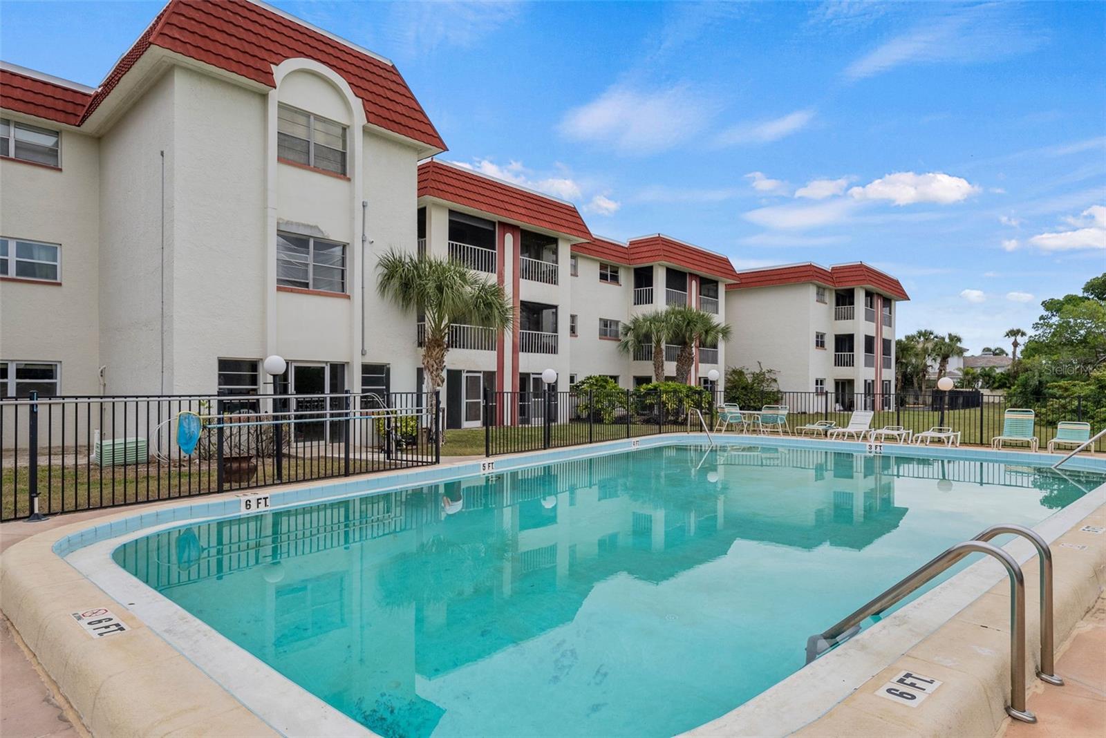 REGENCY CONDO THE - Residential