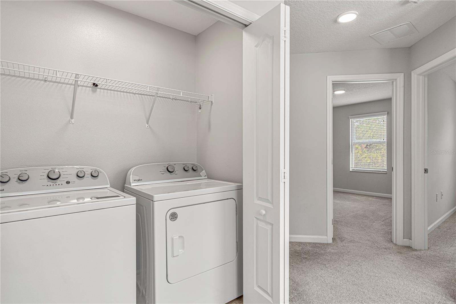 TOWNS AT NARCOOSSEE COMMONS - Residential Lease