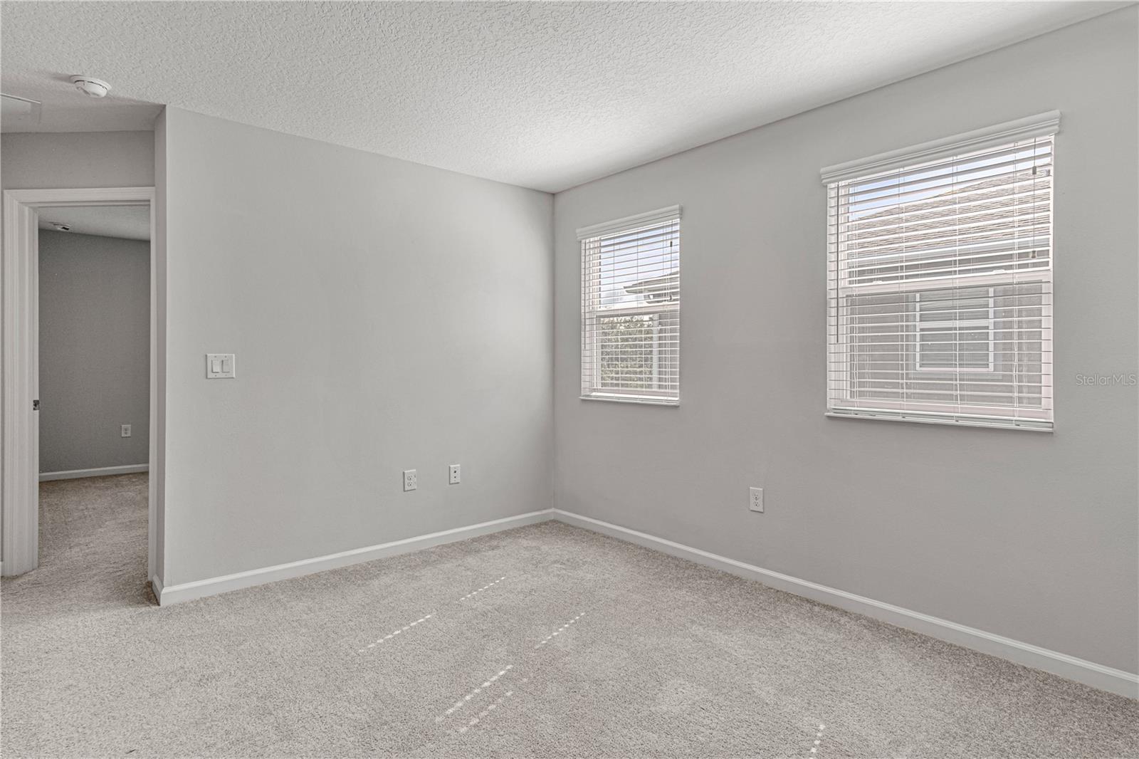 TOWNS AT NARCOOSSEE COMMONS - Residential Lease