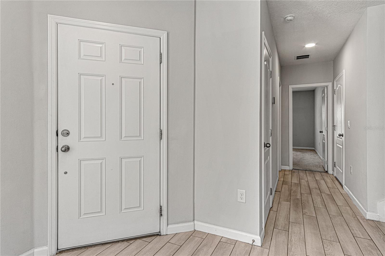 TOWNS AT NARCOOSSEE COMMONS - Residential Lease