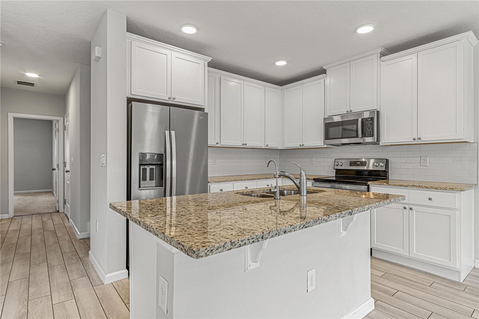 TOWNS AT NARCOOSSEE COMMONS - Residential Lease