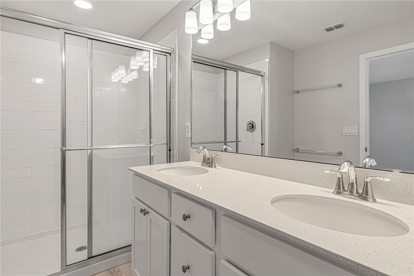 TOWNS AT NARCOOSSEE COMMONS - Residential Lease