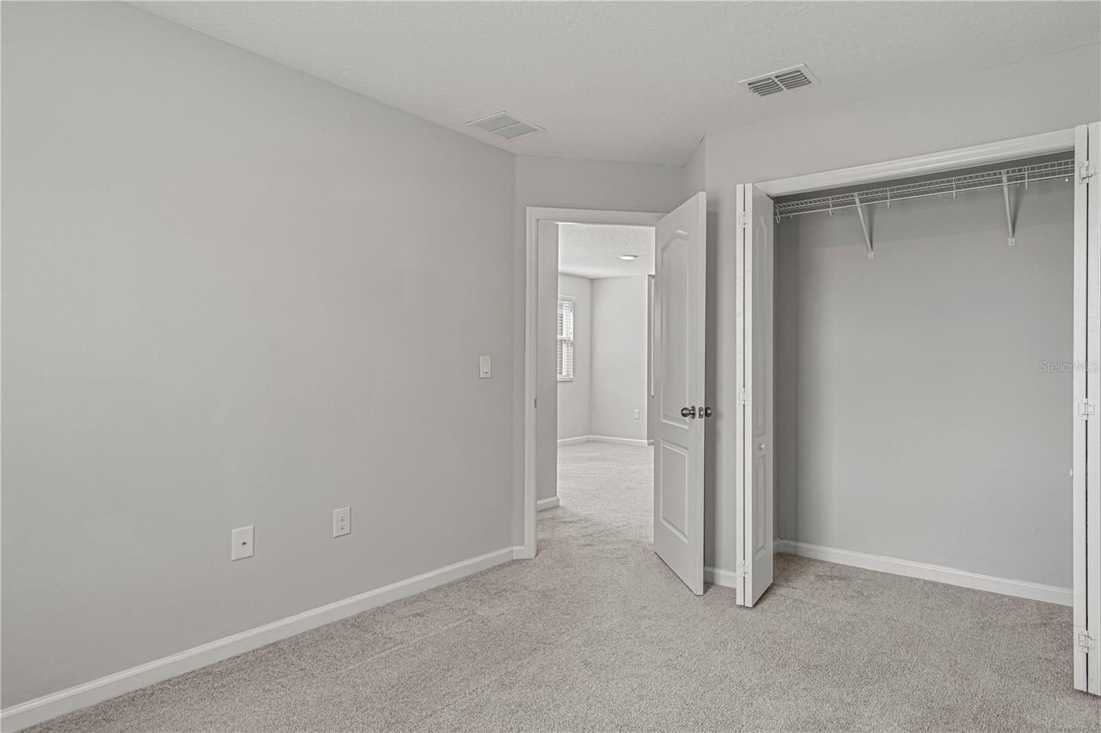 TOWNS AT NARCOOSSEE COMMONS - Residential Lease