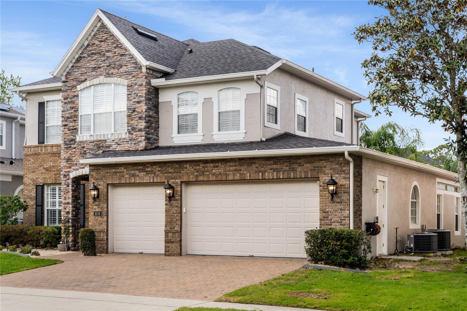 1638 SWALLOWTAIL LANE