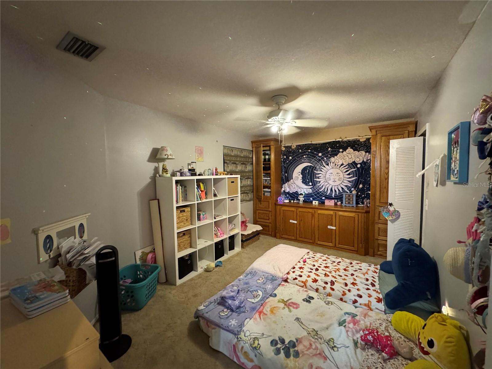 LAKEVIEW CONDO 04 - Residential