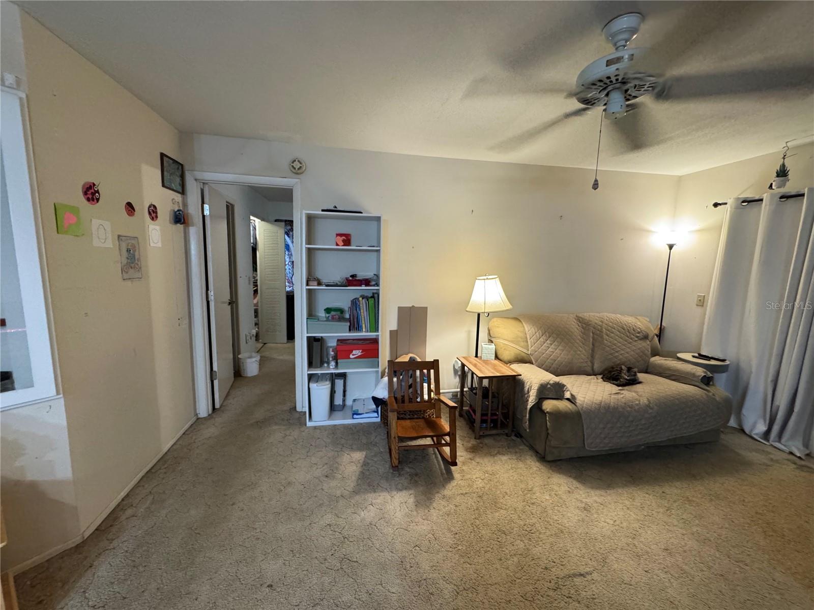 LAKEVIEW CONDO 04 - Residential