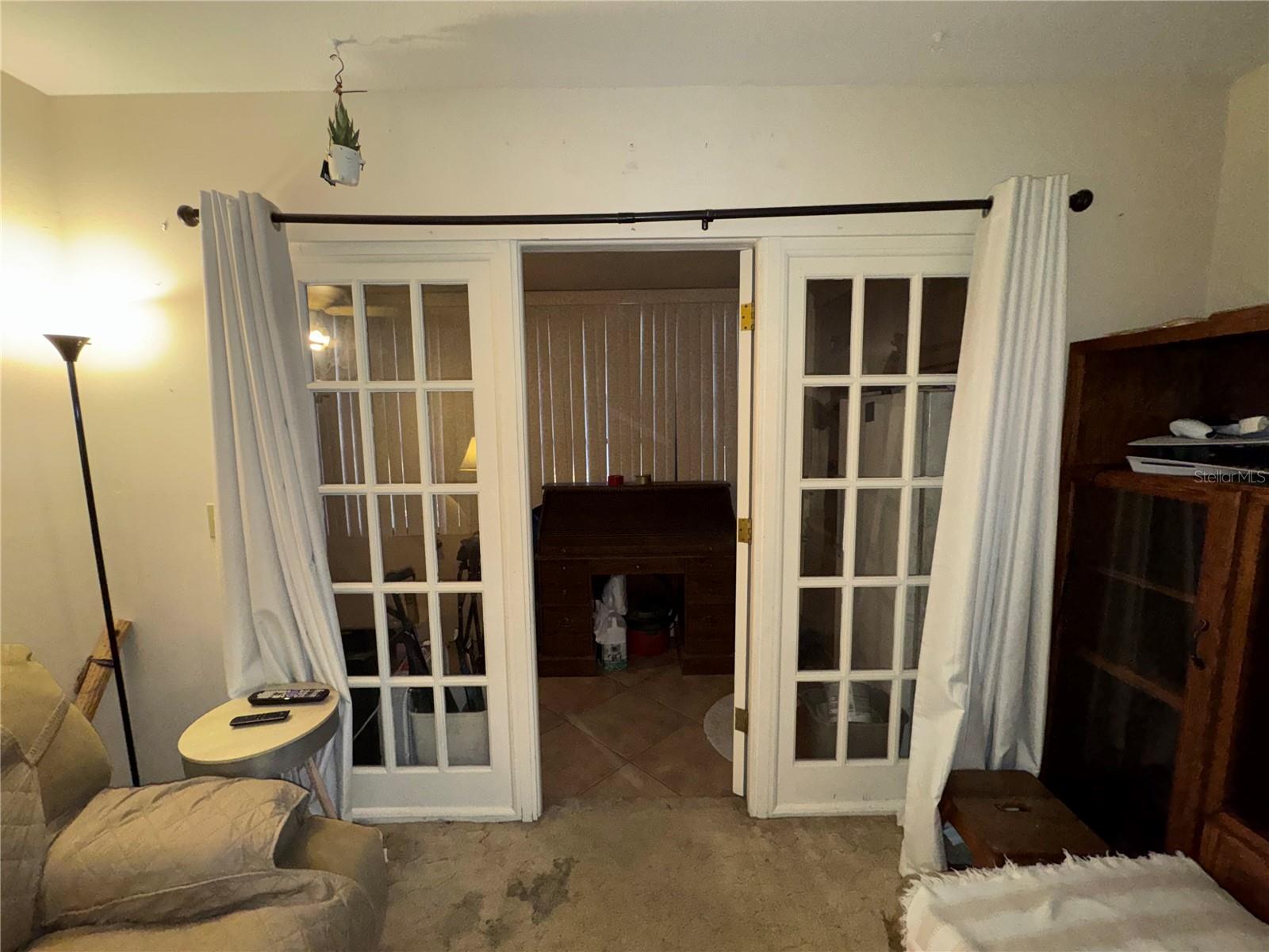 LAKEVIEW CONDO 04 - Residential