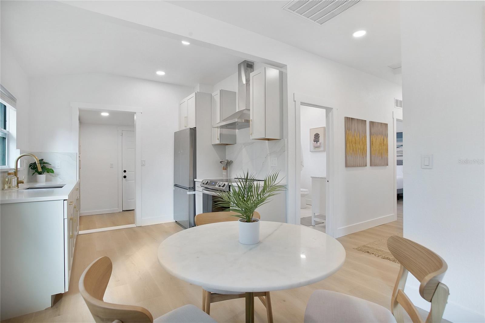 1205 HIGHLAND STREET S