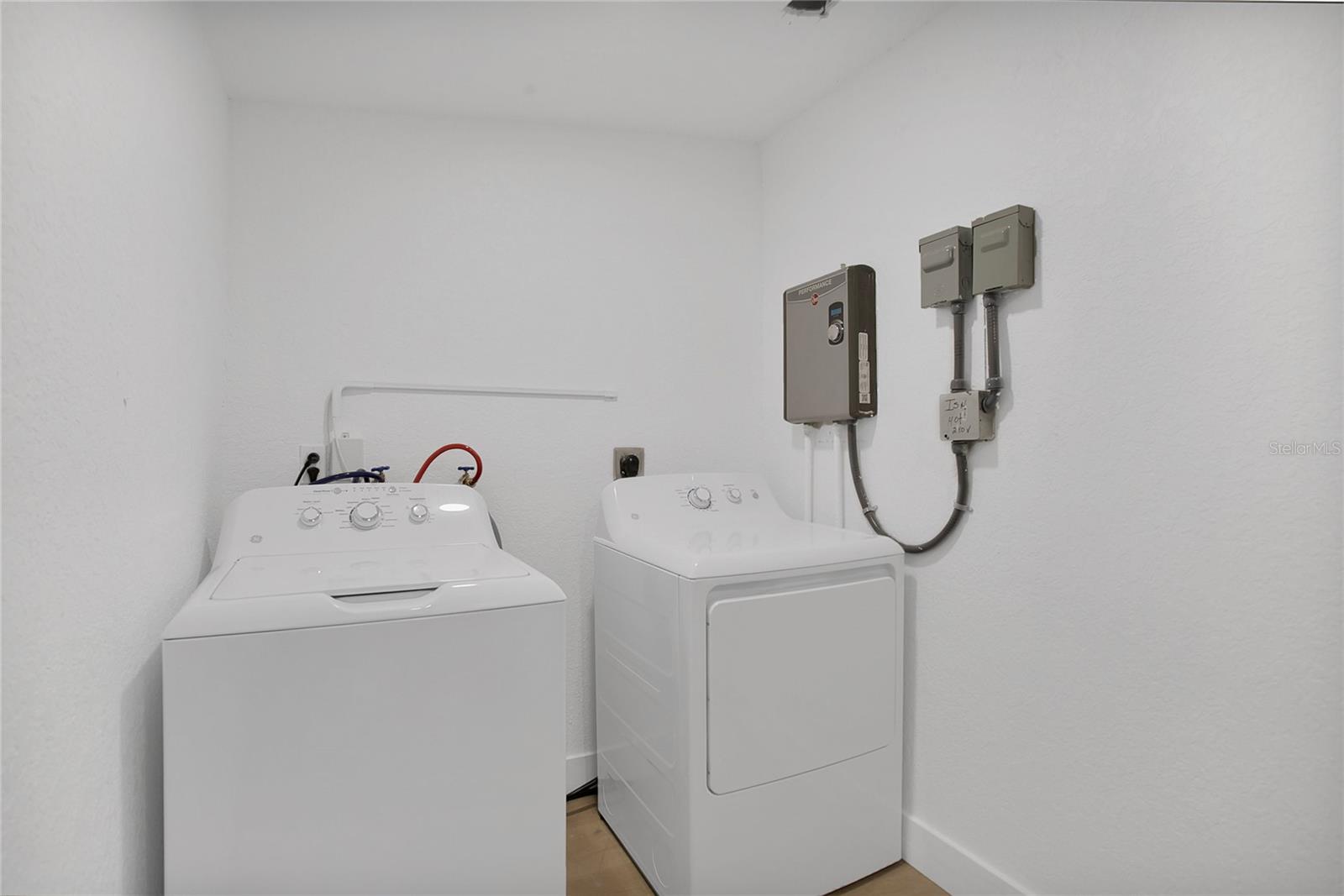 HORNER REP - Residential Income