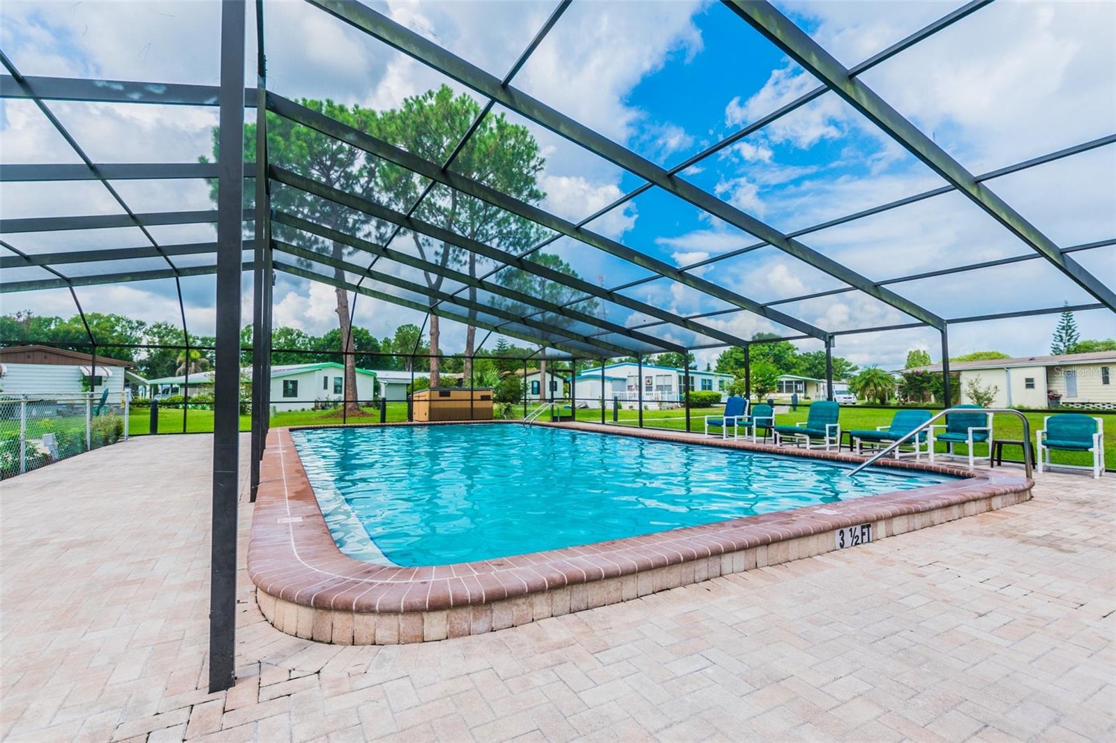 SHELDON WEST MH COMMUNITY - Residential