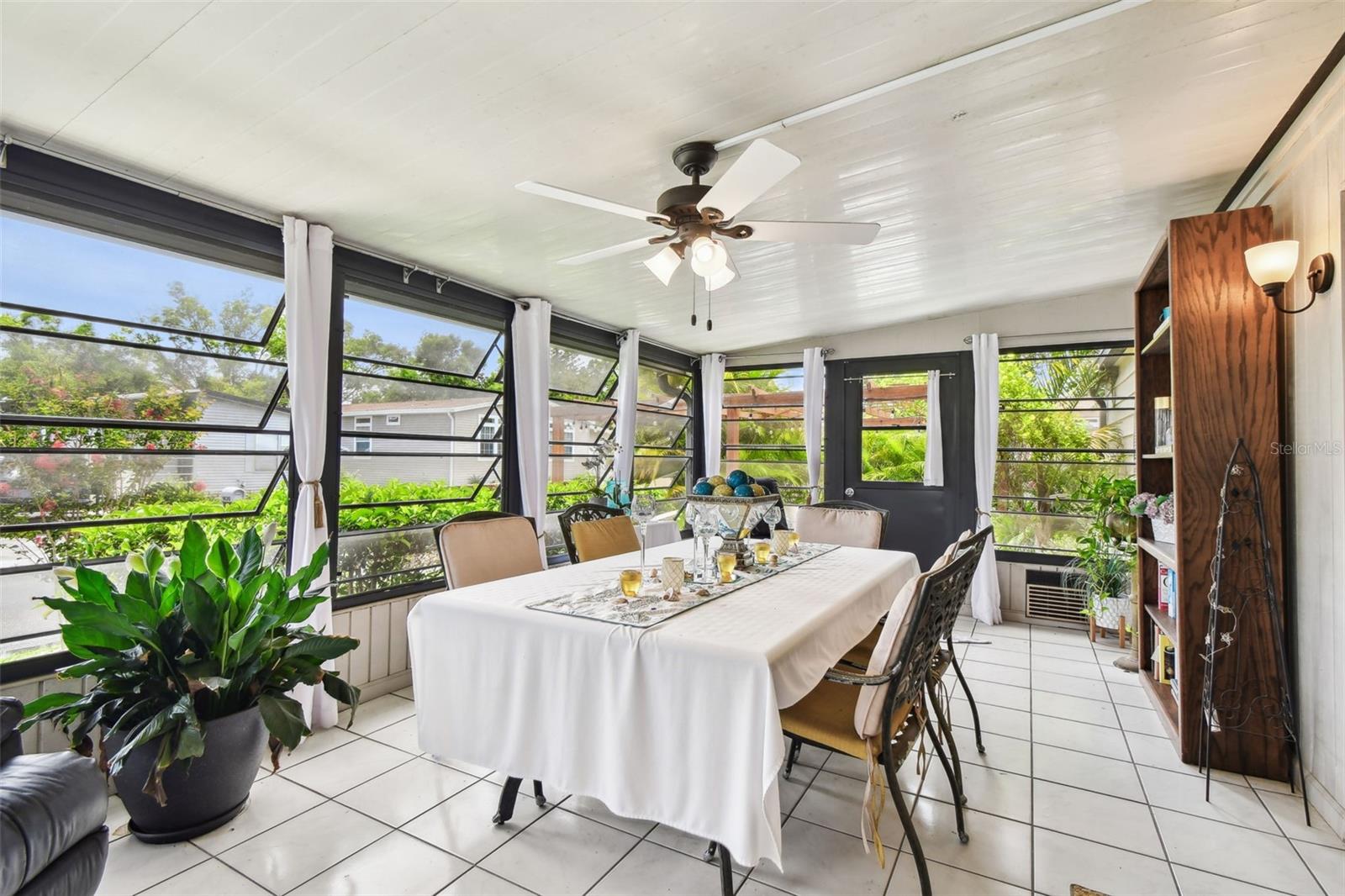 SHELDON WEST MH COMMUNITY - Residential