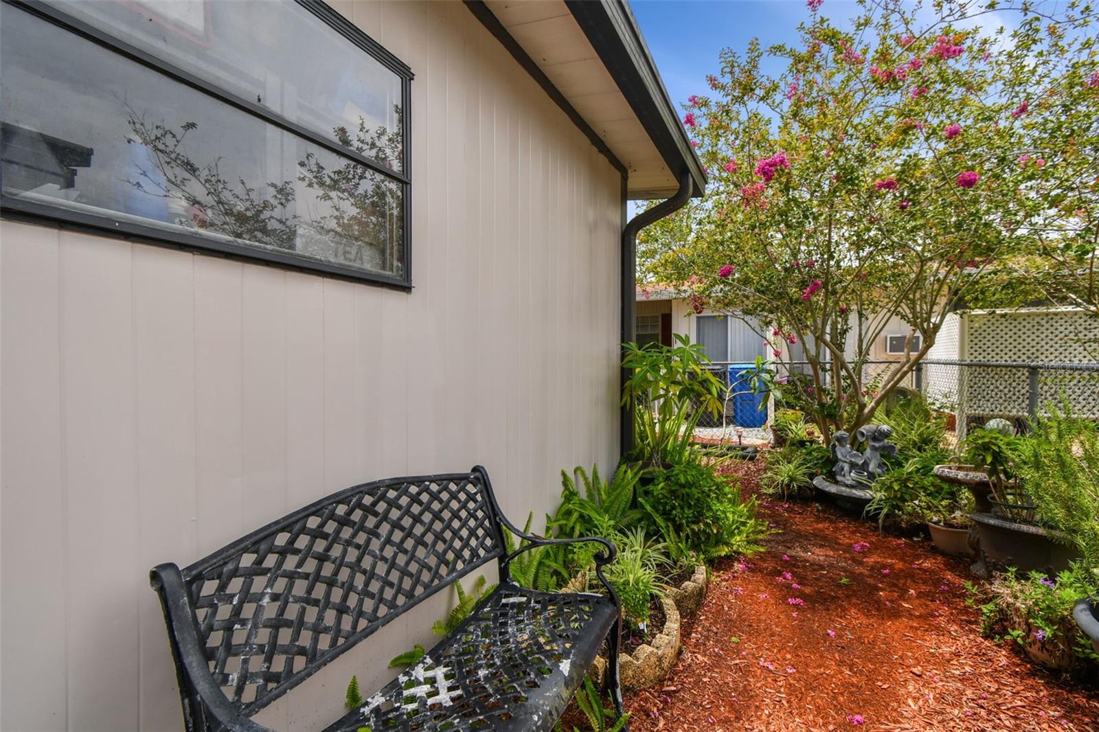SHELDON WEST MH COMMUNITY - Residential