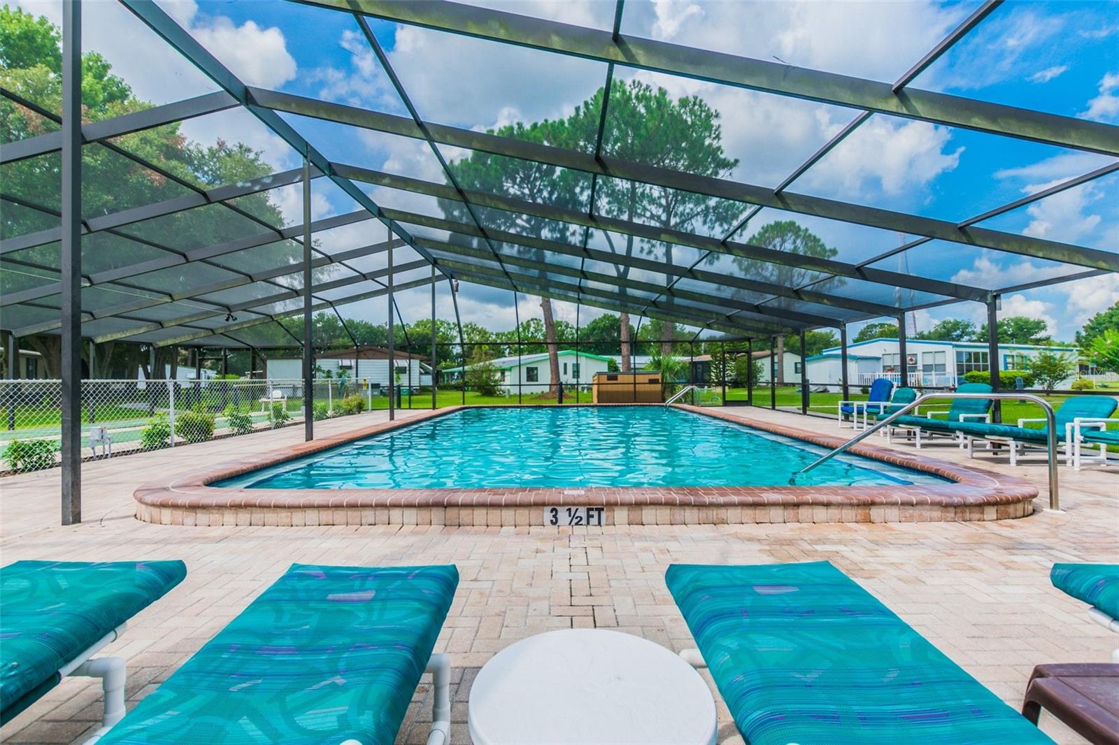 SHELDON WEST MH COMMUNITY - Residential