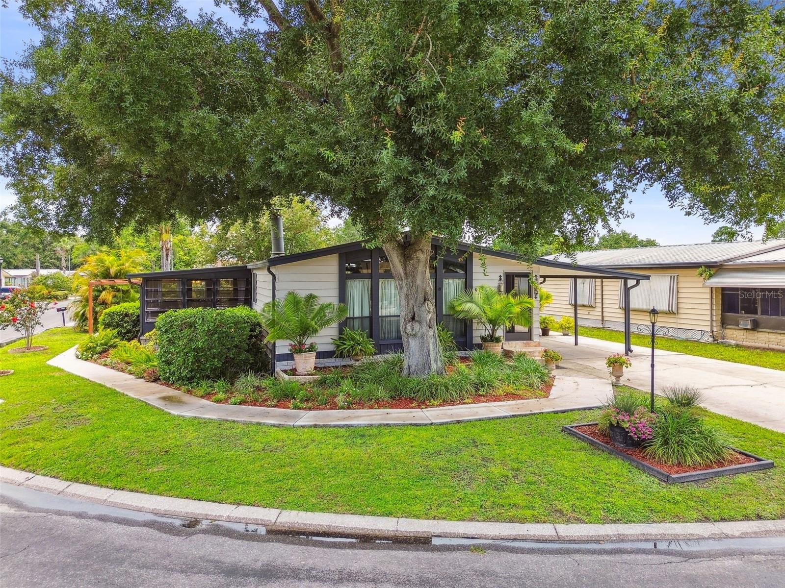 SHELDON WEST MH COMMUNITY - Residential