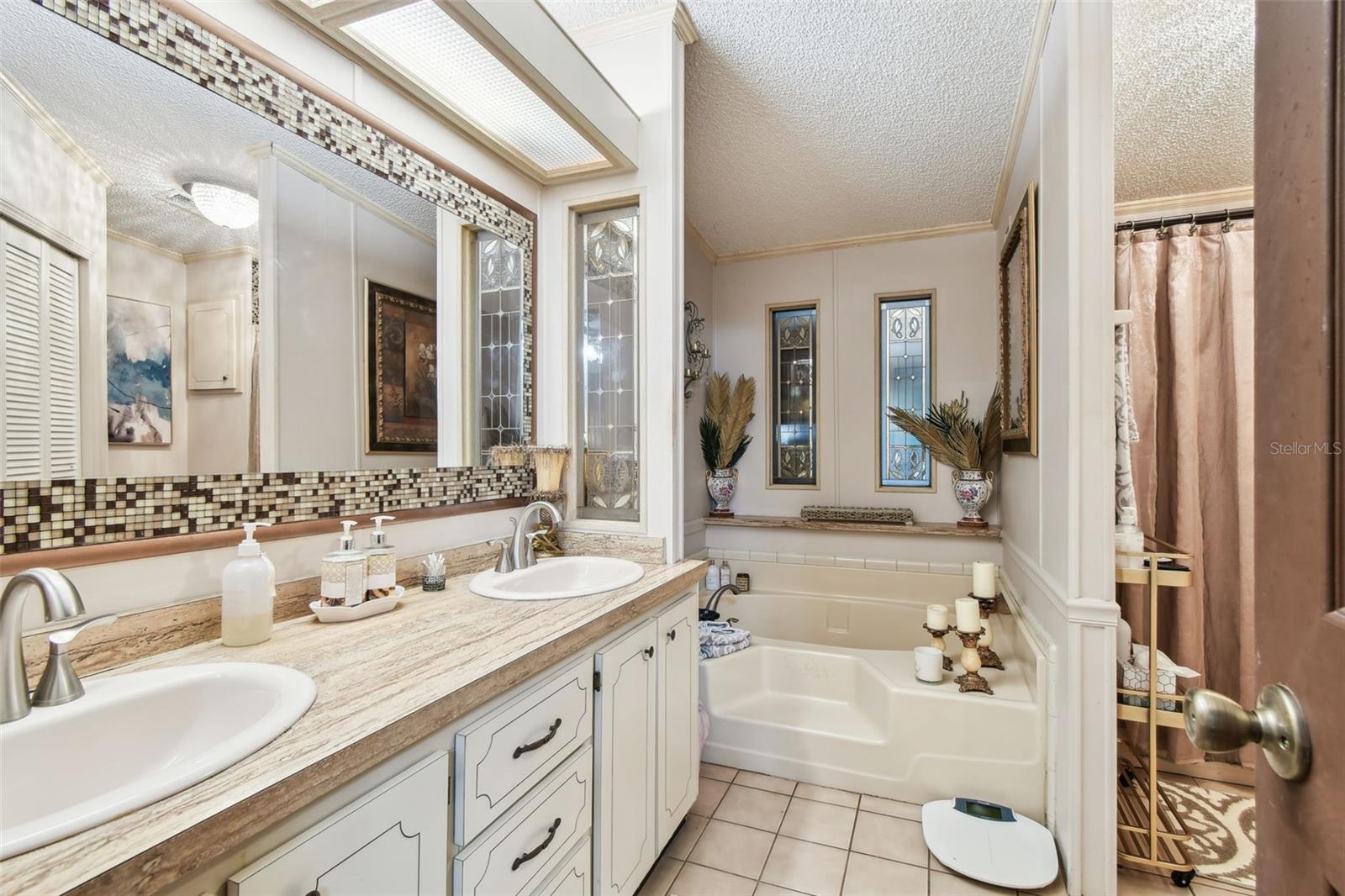 SHELDON WEST MH COMMUNITY - Residential