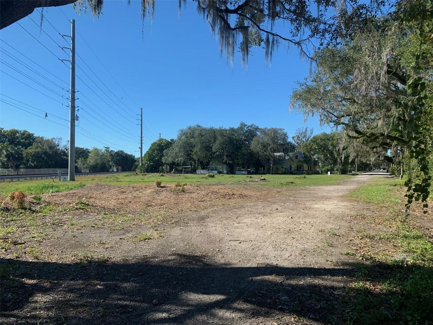 Two lots combined, approximately .82 of an acre (Tax ID 28-25-29-1681-0001-0010 and 28-25-29-1681-0001-0020) in Downtown Kissimmee. Ideal location for the development. The City envisions 3 Story Height buildings with Commercial or Residential Zoning. It is T40 zoning which allows up to 20 units to the acre with lakeview, current zoning residential.


 Located two blocks to the Osceola County Courthouse, and just one block to the Kissimmee Lakefront Park, Big Toho Marina, and fishing. Do not miss this opportunity! Bring your plans!