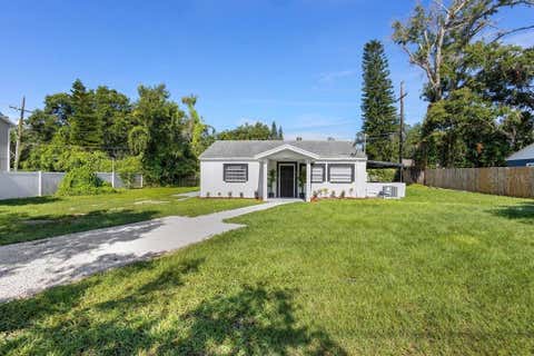 Photo of 2600 S Crystal Lake Drive, Orlando, FL 32806 (MLS # O6381679)