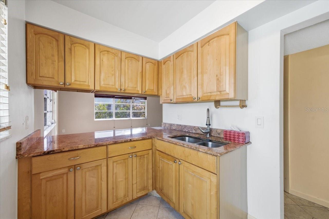 ISLAND VIEW CONDO - Residential